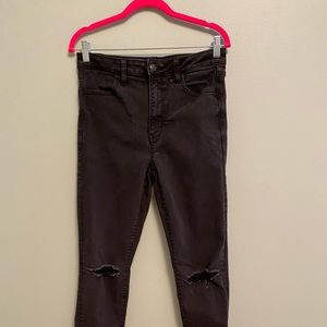 American Eagle Women’s Black Ripped Knee Jeans